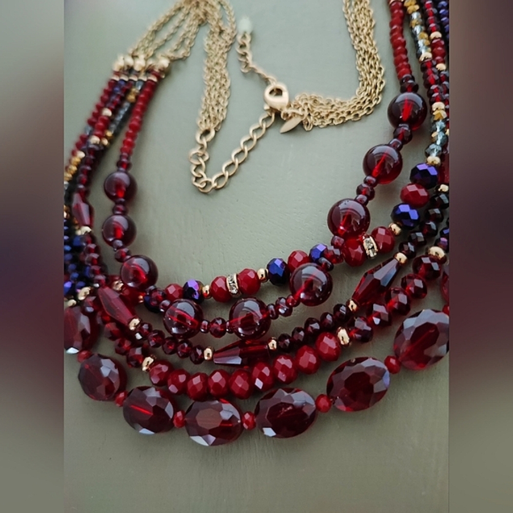 NRQ Ruby Red Faceted Glass Crystal and Purple Beaded Gold Tone Necklace Signed - Picture 3 of 16